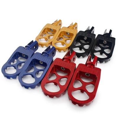 China 7075 Aluminum Alloy Dirt Bike Motorcycle Foot Pegs Aluminum Foot Rests For Honda for sale