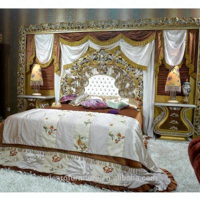 China Italian Baroque Royal Style Design Luxury Solid Wood Bedroom Furniture for sale