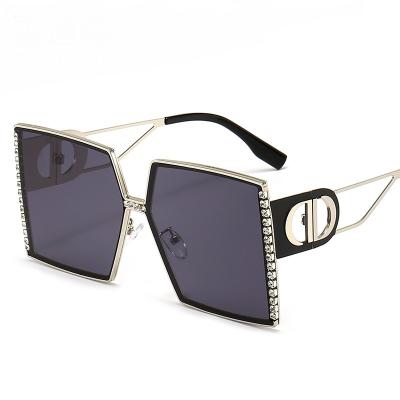 China Oversized Sunglasses 2021 New Square Faux Stone Sunglasses Fashion Sun Glasses For Elegant Lady for sale