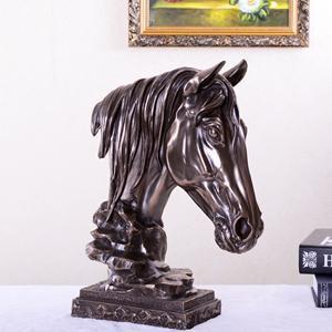 China Horse head, lion king and other ornaments coated in bronze, brass and metal-alloy  appearance of brass for sale