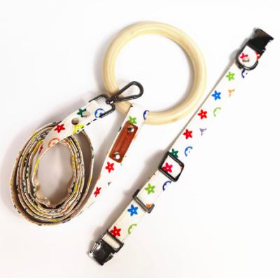 China Reflective Neck Collar Dog Becket Pet Collar Metal Buckle Round White Sunflower Printed Pet Traction Rope for sale