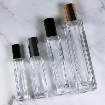 Cina Portable 30ml 50ml 100ml 15ml Perfume Bottle Perfume Bottle Cosmetic Glass Empty Perfume Spray Bottle in vendita