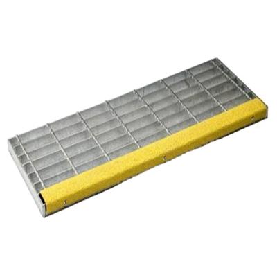 China Industrial professional production hot dip galvanized steel stair tread and steel grating plate for construction for sale