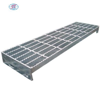 China Industrial Metal Hardware For Building Construction Hot Dipped Galvanized Steel Step Grating Stair Tread for sale