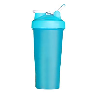 China Customized Mixing Cup Folding Color LOGO Fitness Cup Sports Cup With Handle 600ML Scale Protein Powder for sale