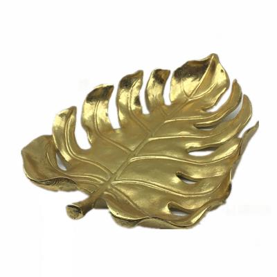 China Luxury Gold Leaf Tray Ornament Decorative Resin Plate Food Tray for sale