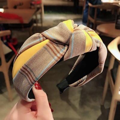 China News Fashion Style Spring Hair Circle European Wide Headbands Women PU Leather Knot Cross Headband for sale