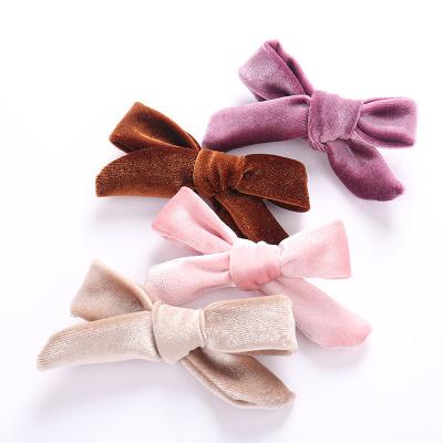 China Soft Cute Pale Pink Velvet Butterfly Bow Hair Clip Popular Kids Hair Clips Bow Hair Accessories for sale