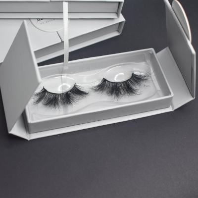 China Long Natural MOJO FOUETTE 3D Mink Eyelashes Private Label 25mm Best Eyelash Products for sale