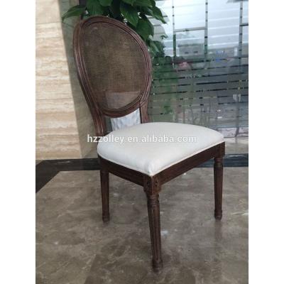 China Solid Wood And Elegant Design Solid Wood Fashion Restaurant Vintage Dining Chair for sale