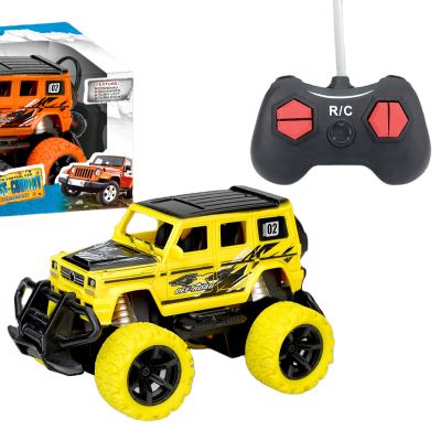 China 1:43 RC model control toys trucks car rc 4wd crawler rc electric remote control radio climbing car for sale