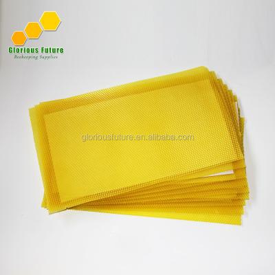 China Beekeeping Bulk Beeswax Sheet Base Natural Beeswax Sheet for sale