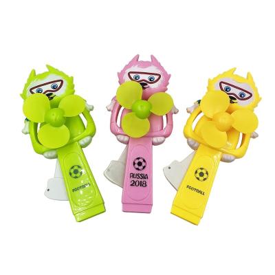 China Cartoon Toys JollySweets Football Crank Fan With Candy For Kids Game for sale