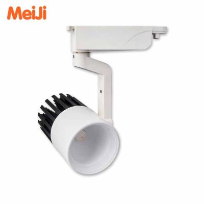 China Modern Focus 30W Function LED Track Spotlight Dimmable LED Track Rail Light for sale