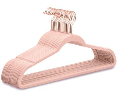 China Avisday Velvet Standard Flocking Hangers Royal Elegant Anti-Slip Rose Gold Plated Hook Wardrobe Hangers for sale