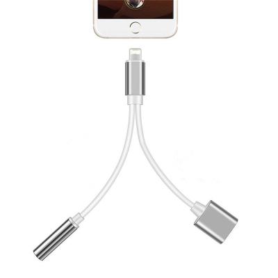 China Vnew Multifunctional Bestselling 2 in 1 8pin to type and 3.5mm Vnew Mobile Phone Fast Charging and Data USB Charger Cable for Earphone for sale