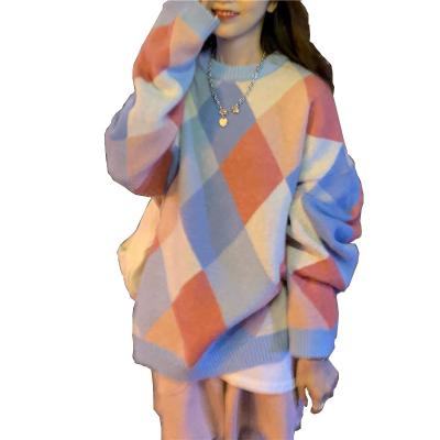 China Anti-wrinkle full of pink diamond pattern style vitality girl fashion beautiful round neck pullover sweater for sale