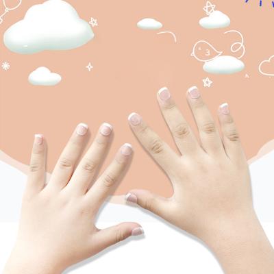 China Hot Selling Eco-friendly Nail Box Short Pack False Nail For Kids for sale