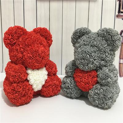 China Pure Love Red Rose Bear holding white Heart MUST HAVE 2019 Artifical Flower PE Rose Toy Handmade Luxe Gift 40cm zu verkaufen