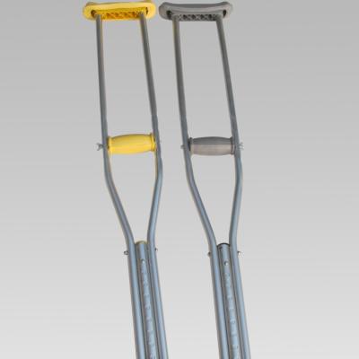 China Aluminum Alloy Cheap Standard Telescopic Adjust Rubber Feet Medical Retractable Aluminum Alloy Disabled Walking Axillary Crutches For Old for sale