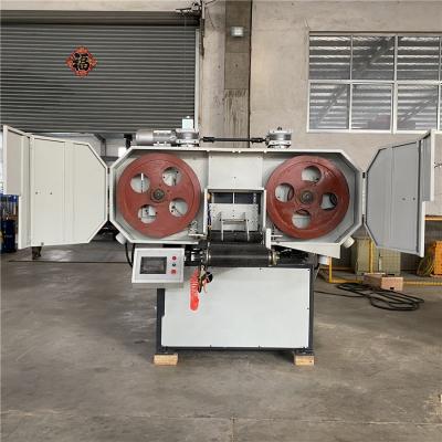 China Horizontal Automatic Wood Cutting Strip Saw With Good Price for sale