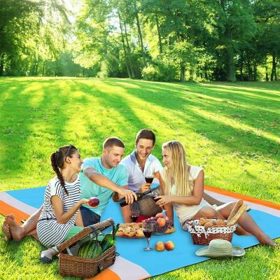 China Free Escape Waterproof Portable Ripstop Sand Blanket Sand Beach Nylon Mat for sale