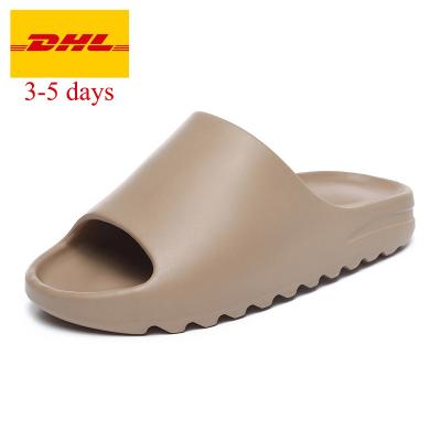 China Cushioning Yeezy Slide Sandals Summer Slipper Good Quality Warm Comfortable Indoor Indoor Outdoor Fluffy Slippers for sale