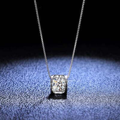 China 925 Sterling Silver Round Cut Created Moissanite Gemstone Diamond Engagement Crystal Necklace CLASSIC Luxury Pendant Necklace for sale