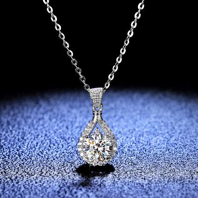 China CLASSIC Factory Design Classic Pendant 925 Sterling Silver Chain Melee Round Cut Engagement 1ct Moissanite Necklace Hip Hop Necklace for sale