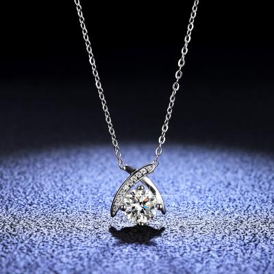 China Original CLASSIC 5mm Diamond Test Past 925 Silver 0.5 Carat D Color Moissanite Pendant Necklaces Round Big Brilliant Cut Gemstone Chain for sale