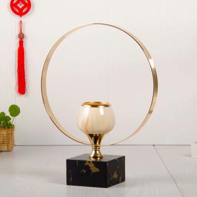 China Home Decoration Iron Art Wedding Props Metal Gold Candlestick Home Decoration for sale