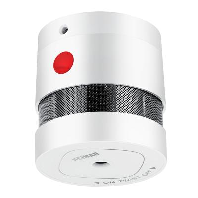 China Smart tamper alarm tuya smoke detector,wifi tuya smoke detector,intelligent smoke detector for sale