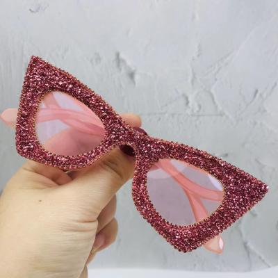 China Fashion Luxury Crystal Cat Eye Rhinestone Sunglasses Studded Sunglasses Shape Glitter Sun Glasses for sale