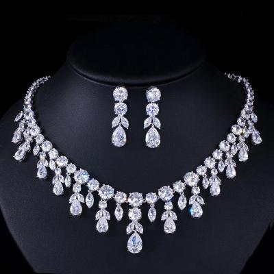 China New Design Choker Necklace Luxury Unique Stud Earrings Bridal Jewelry Sets Wedding Accessories Dropship for sale