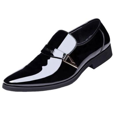 China Damping since 2022 autumn trend men's sharp toe men's casual shoes new formal business shoes elegant for sale