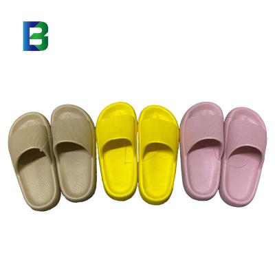 China Cushioning Since 2022 Slips Slippers High Quality Ladies Slippers Home Shoes Stock Men Shoes Woman Slipper for sale