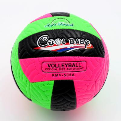 China New design twisted soft bubble PVC volleyball sewing volleyball Swimming Pool Beach Volleyball en venta