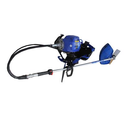 中国 頑丈な反スリップ2の打撃のブラシ カッター52CC 1.4KWの低木は草のトリマーの収穫機の二区のまっすぐなシャフトを切る 販売のため