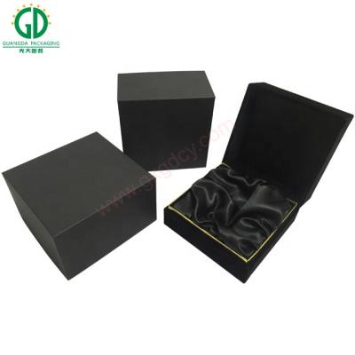 China Recyclable Lamination Folding Magnetic Closure Gift Box Matte Paper Gift Box For Sale for sale