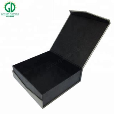 China Rustproof Black Folding Closure Magnetic Gift Box for sale