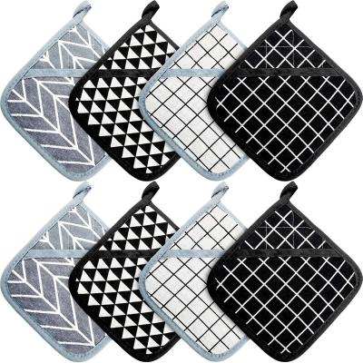 China Sustainable Cotton Cooking Oven Mitts Set Heat Resistant Pot Holders Kitchen Hot Pads for sale