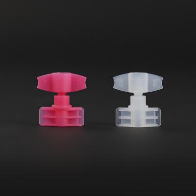 China Non Flip Plastic Push And Twist Nozzle Top Cap 2.5mm For Pouch Bag for sale