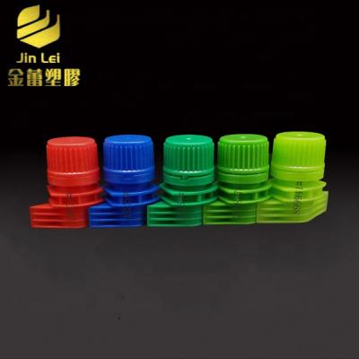 China Non Spill Single Plastic Card Slot 13mm Nozzle Cap For Rack Pouch for sale