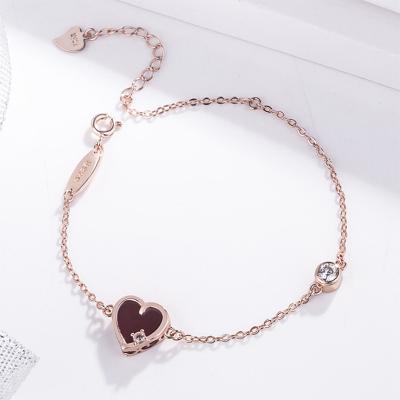 China FASHIONABLE Heart Shaped Bracelet 925 Sterling Silver Valentine's Day Bracelet Exquisite Girls Accessories for sale