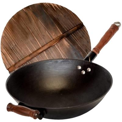 China Best Sustainable Chinese Wok Cast Iron Wok With Turtle Grain One Ear And Wooden Handle for sale