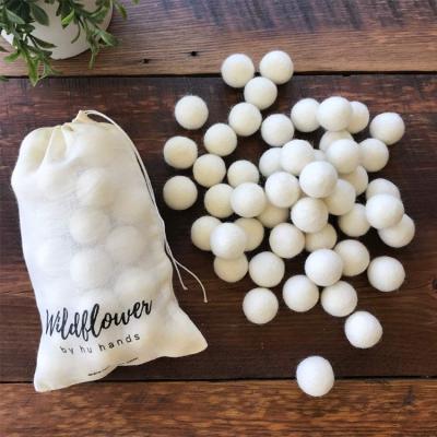 China Hot Sale Home Decorations.Gifts Home Decoration 2/2.5/3/5/7cm 100% Wool Felt Ball Dryer Balls Diy Felt Craft for sale