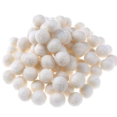 China New Hot Sale Kid Toy 2020 Wholesale Organic Natural Eco Wool Felt Ball for sale