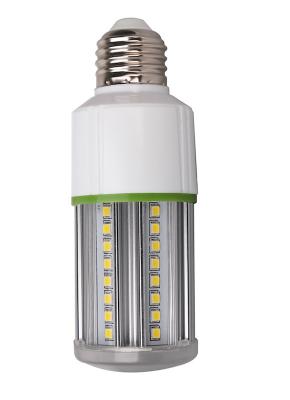 Chine Lumière molle de logement blanc de l'ampoule 7W de maïs de SMD2835 Epistar LED pour l'éclairage commercial à vendre