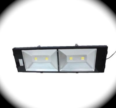 China Industrial LED Tunnel Lighting Flood Light Outdoor 240W Warm White 3500K IP65 for sale