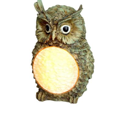 China Custom Solar Powered White Resin Owl Statue Garden Art Stake Decoration Outdoor Lamp LED Lights Yard CLASSIC for sale